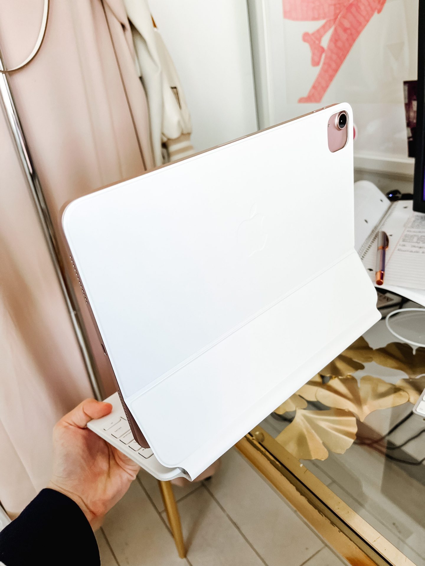 ipad air review with magic keyboard