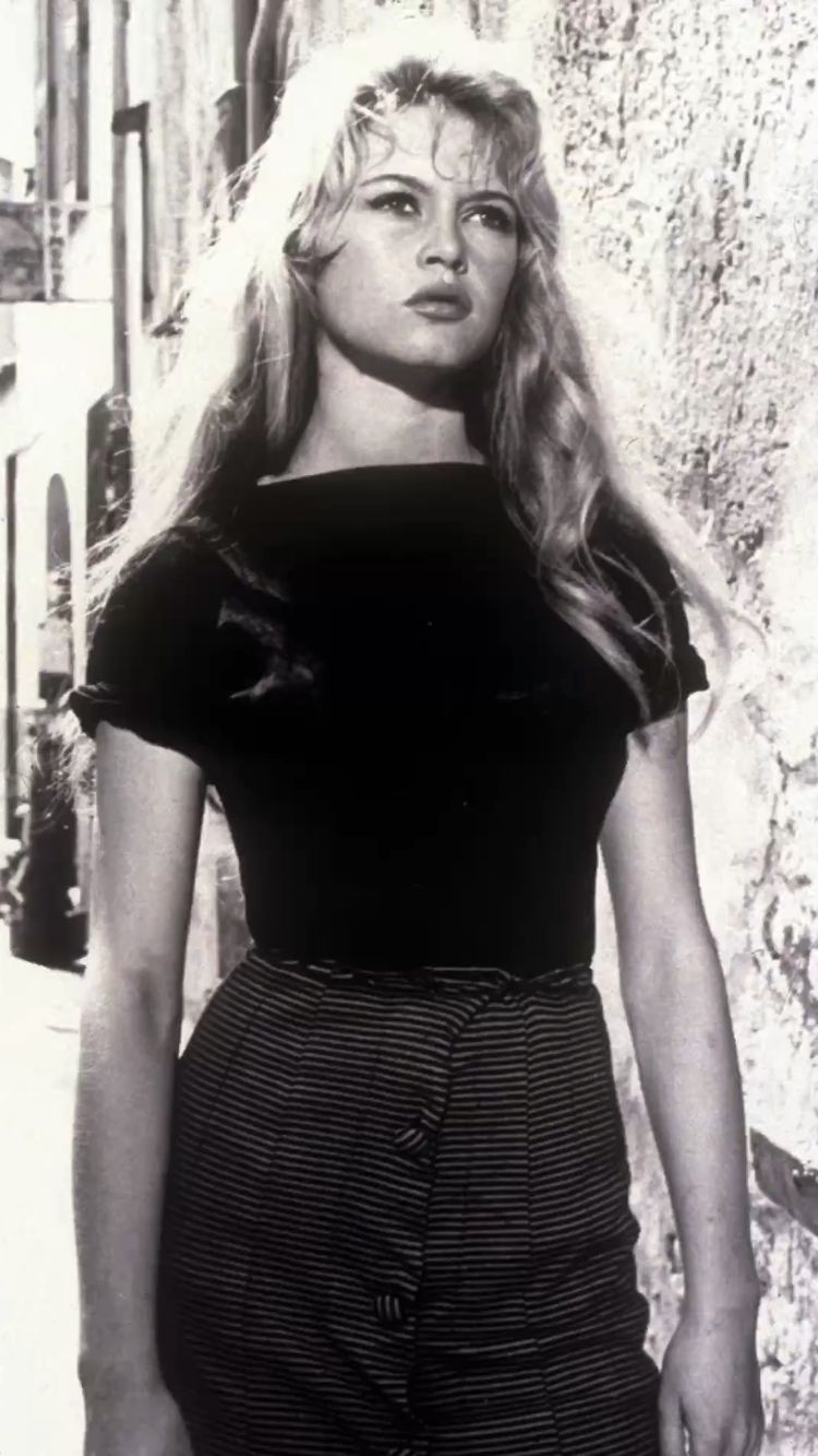 expensive outfit ideas fancy outfit ideas elegant outfits old money style old money aesthetic outfit ideas for girl outfit ideas for women outfit ideas aesthetic luxury casual wear brands elegant outfits luxury outfits pinterest designer outfits for ladies designer outfit ideas outfit ideas classy trending outfits for ladies 2023 cute outfit ideas for women women's outfit ideas fall womens outfit ideas