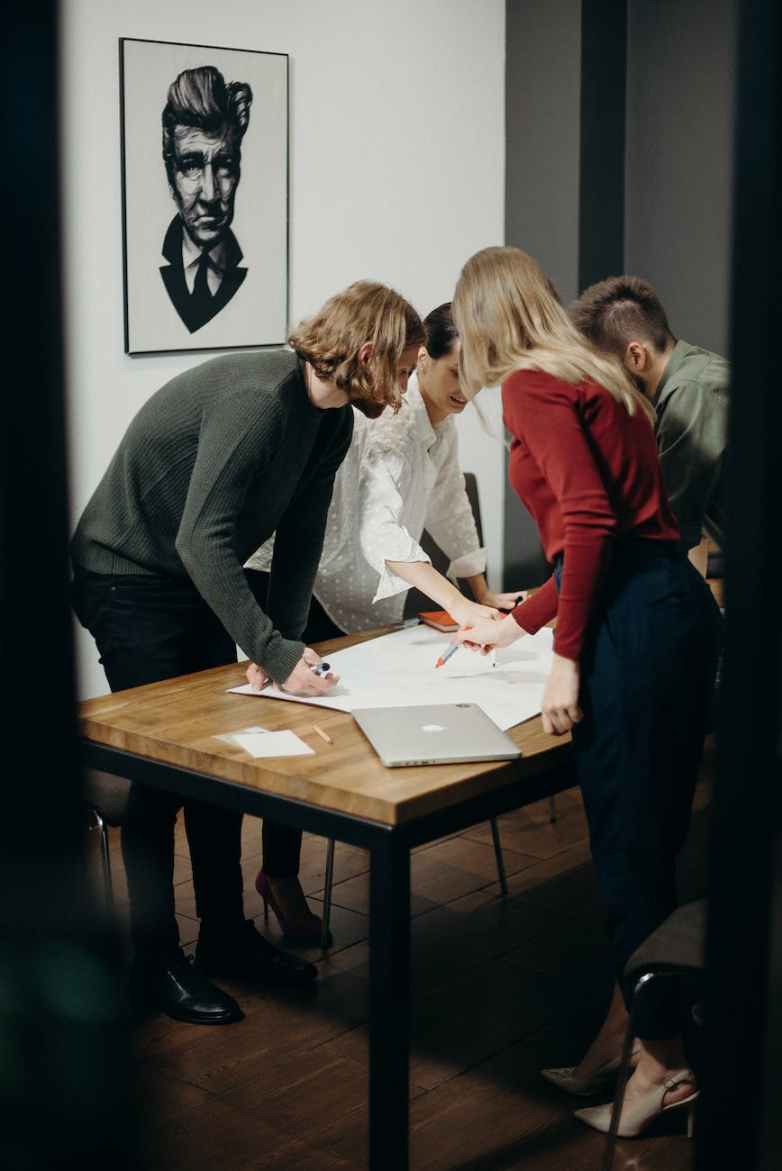 Business Etiquette: 6 Meeting Rules To Work By
