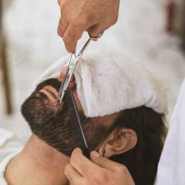 What to wear to work while still looking elegant: Ladies edition