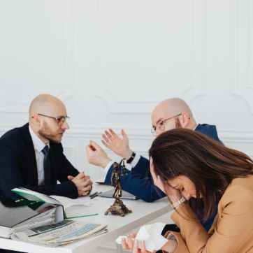 Toasting etiquette: How to properly give a toast