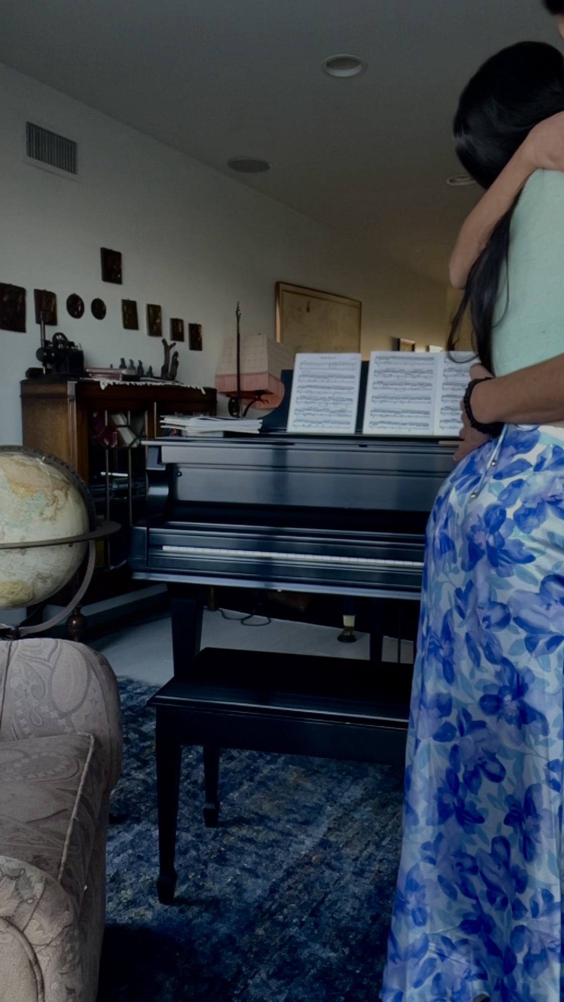 Discover how to be hot, beautiful, and achieve the ultimate glow-up with these simple yet powerful tips. From flawless skincare routines to hair care secrets that add volume and shine, learn how to enhance your natural beauty. Get the inside scoop on makeup techniques that highlight your best features and fashion tips to help you feel confident and stylish. With fitness routines and self-care habits, you’ll glow up inside and out, transforming into the hottest, most confident version of yourself.