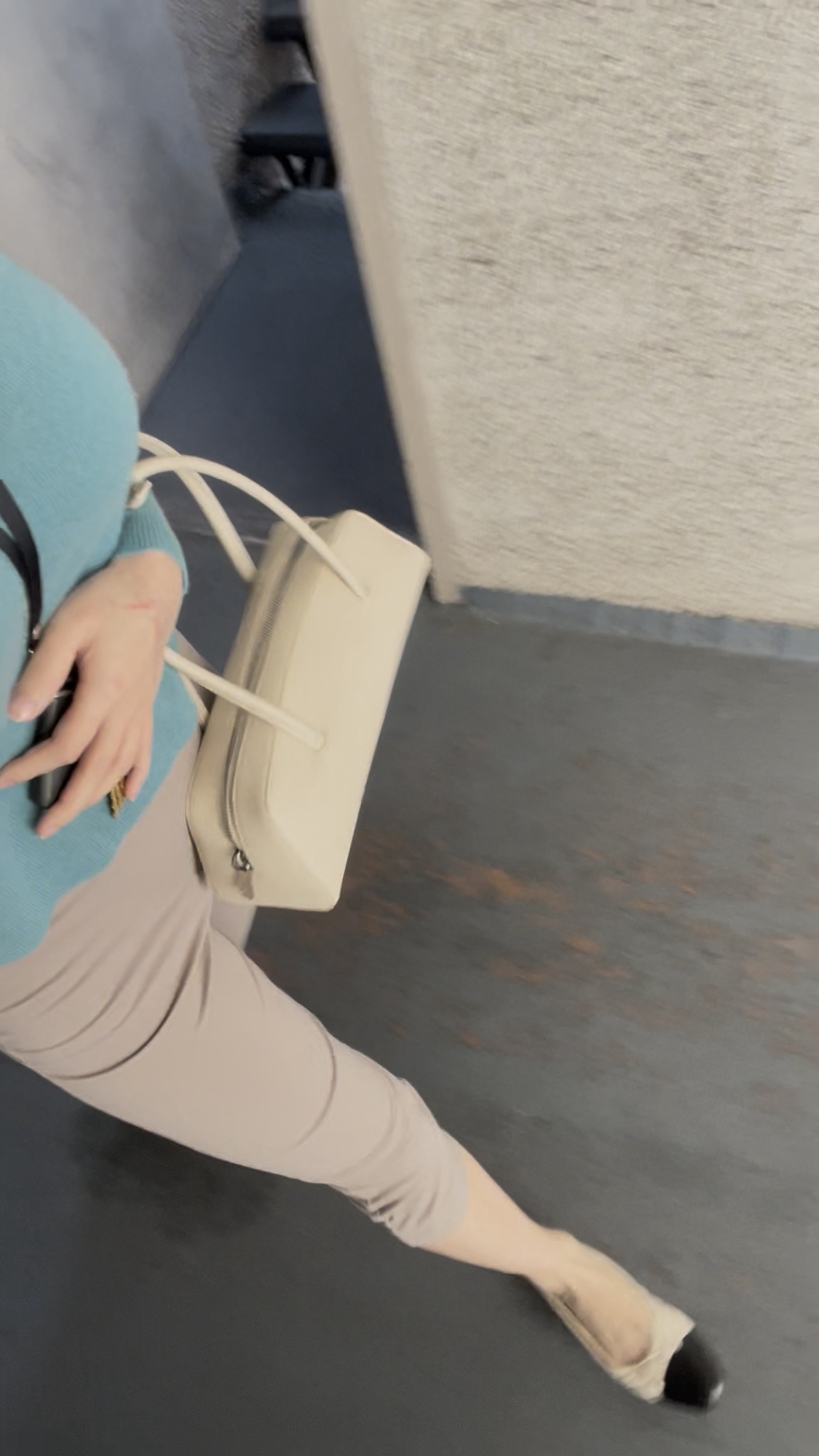 freja nyc mercer bag review, freja oat bag 2025, best work bag for women, cute everyday tote, sustainable leather bag, city girl spring bag, freja mercer bag pros and cons, minimalist bag review 2025, oat beige tote outfit ideas, reformation style bag, quiet luxury tote 2025, spring summer capsule bag, freja nyc honest review, trending bags for women 2025, freja mercer bag durability, best bags for commuting, new york city girl style, cool girl work bag, chic bags under $300, eco friendly bags 2025