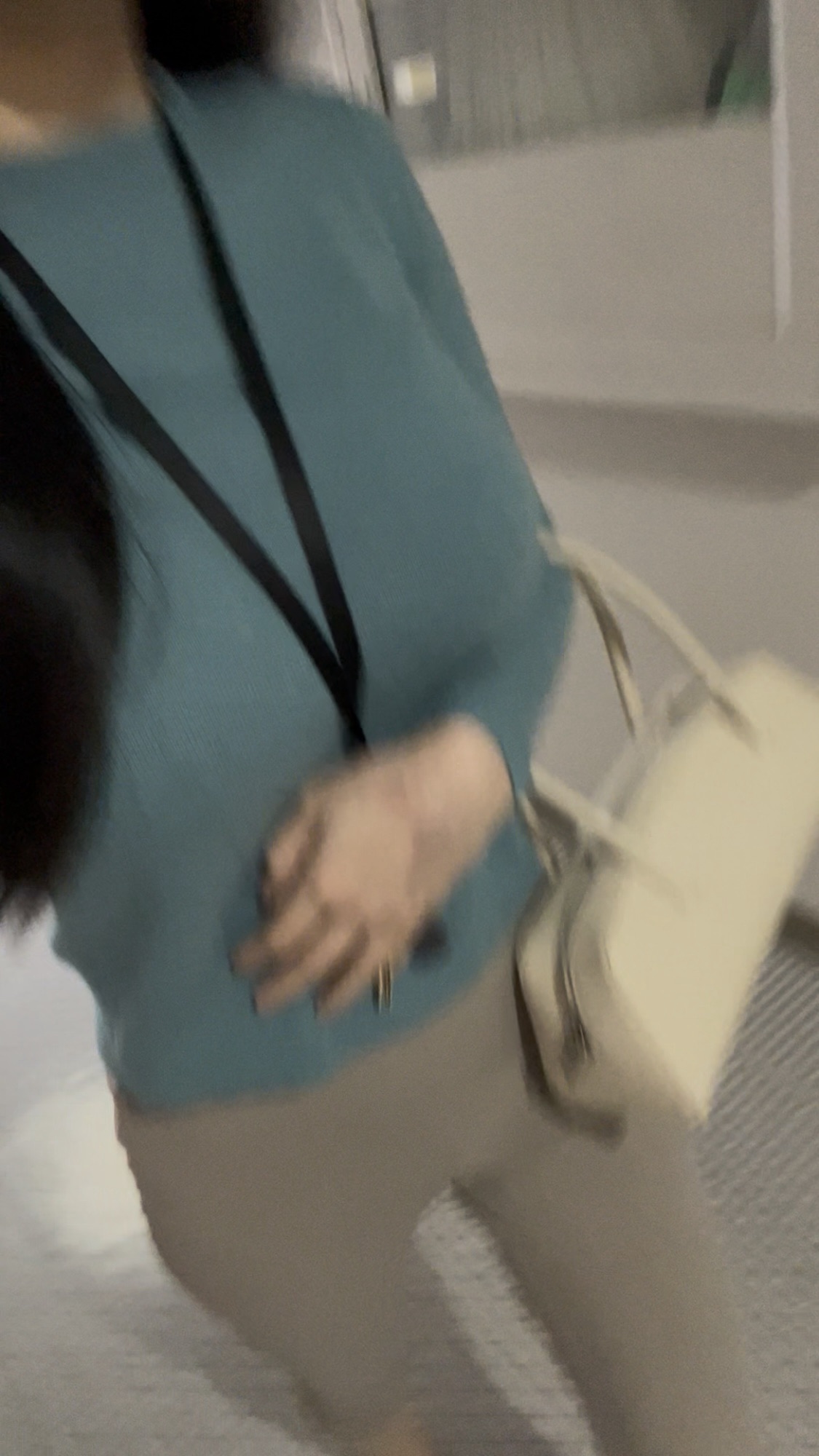 freja nyc mercer bag review oat, freja mercer tote 2025, oat leather bag review, best everyday bag freja, freja bag pros and cons, 2 month freja bag wear test, city girl freja tote, freja nyc mercer bag real review, oat beige work bag, chic minimalist tote 2025, sustainable leather bag review, freja nyc mercer honest take, trending oat bag 2025, freja tote for spring summer, influencer-approved freja bag, quiet luxury freja nyc, commuter-friendly designer bag, capsule wardrobe bag freja, stylish oat tote review