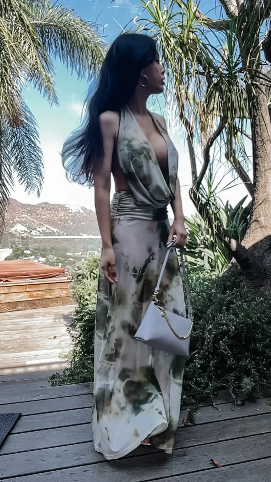 modern etiquette guide, how to be an it girl, how to be a socialite, elegant lifestyle tips, how to be hot and classy, graceful behavior tips, confidence and charm, soft girl lifestyle, socialite etiquette, feminine energy tips, it girl routine, hot girl habits, stylish etiquette rules, high value woman guide, how to be elegant and irresistible, charm and poise tips, glow up guide, fashionable social skills, how to be effortlessly attractive, feminine refinement tips