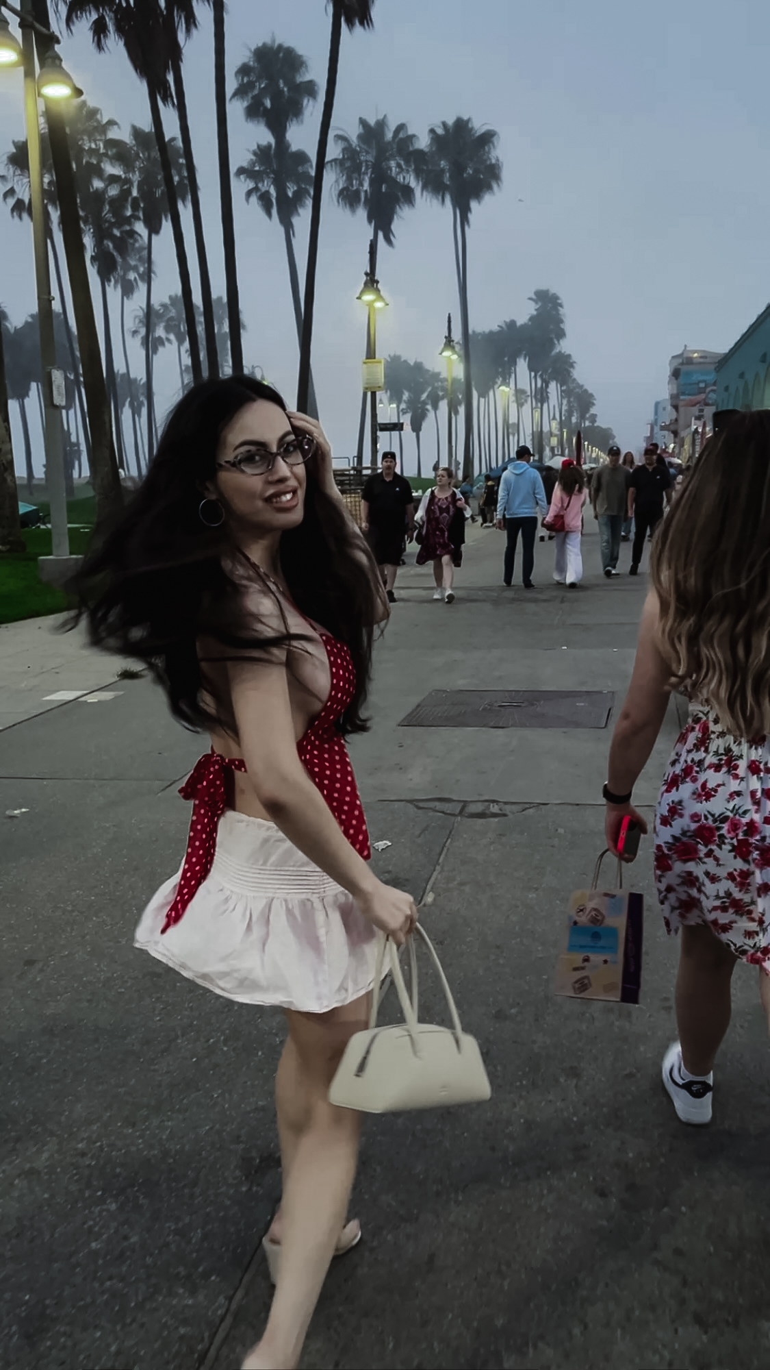 glow up guide, 14 day transformation, reinvent yourself, millennial women lifestyle, self improvement tips, morning routine, daily glamour, wardrobe curation, home organization, wellness routine, personal development, lifestyle makeover, confidence building, beauty routine, fashion tips, productivity hacks, self care routine, life reset, professional women, stress management, healthy habits, mindful living, elegant lifestyle, sophisticated self care