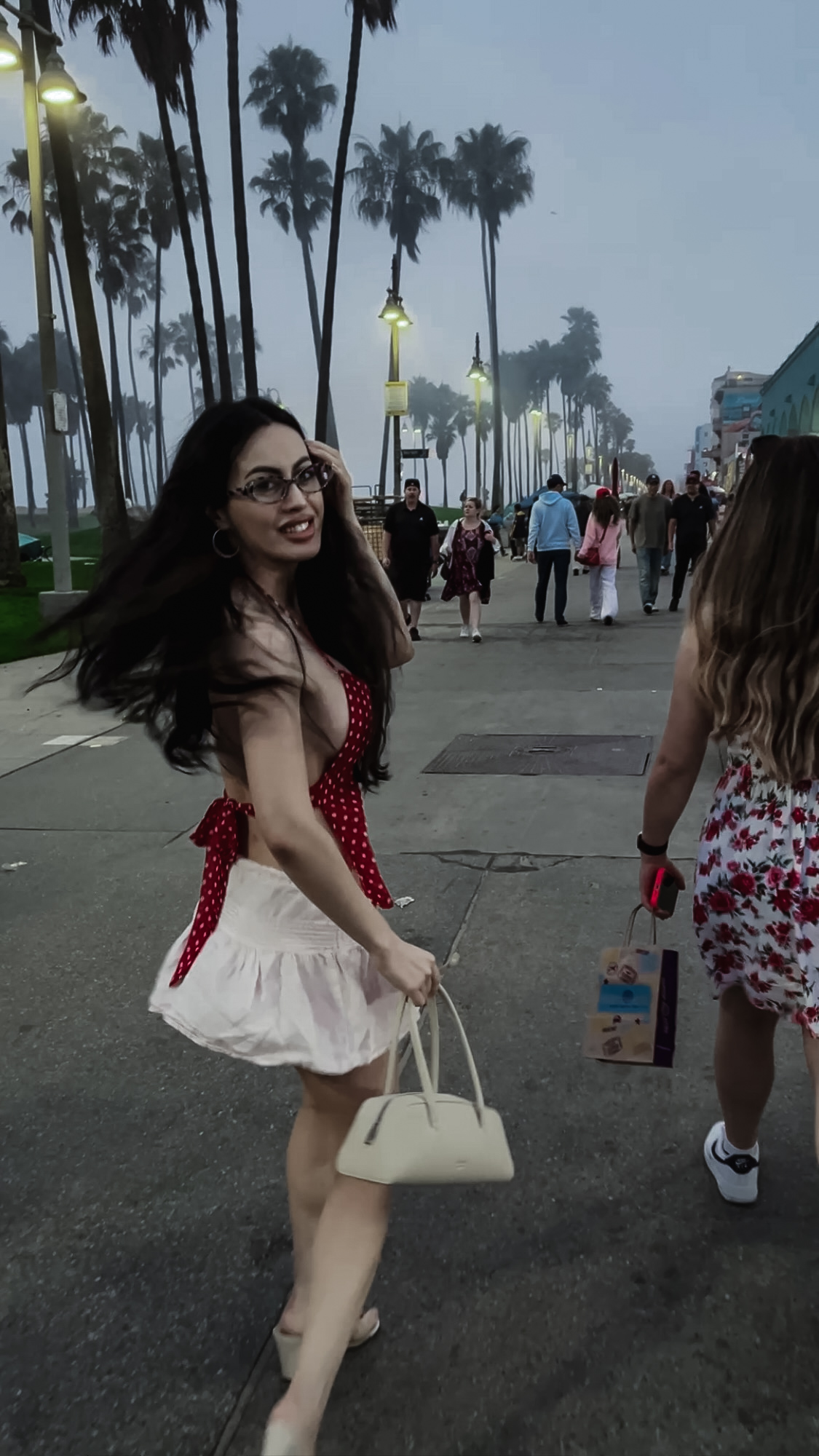 glow up guide, 14 day transformation, reinvent yourself, millennial women lifestyle, self improvement tips, morning routine, daily glamour, wardrobe curation, home organization, wellness routine, personal development, lifestyle makeover, confidence building, beauty routine, fashion tips, productivity hacks, self care routine, life reset, professional women, stress management, healthy habits, mindful living, elegant lifestyle, sophisticated self care