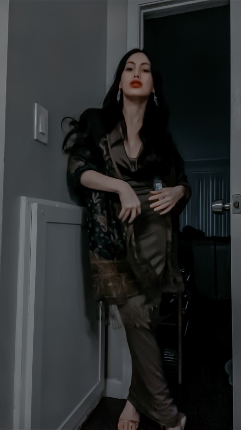 modern etiquette guide, how to be an it girl, how to be a socialite, elegant lifestyle tips, how to be hot and classy, graceful behavior tips, confidence and charm, soft girl lifestyle, socialite etiquette, feminine energy tips, it girl routine, hot girl habits, stylish etiquette rules, high value woman guide, how to be elegant and irresistible, charm and poise tips, glow up guide, fashionable social skills, how to be effortlessly attractive, feminine refinement tips