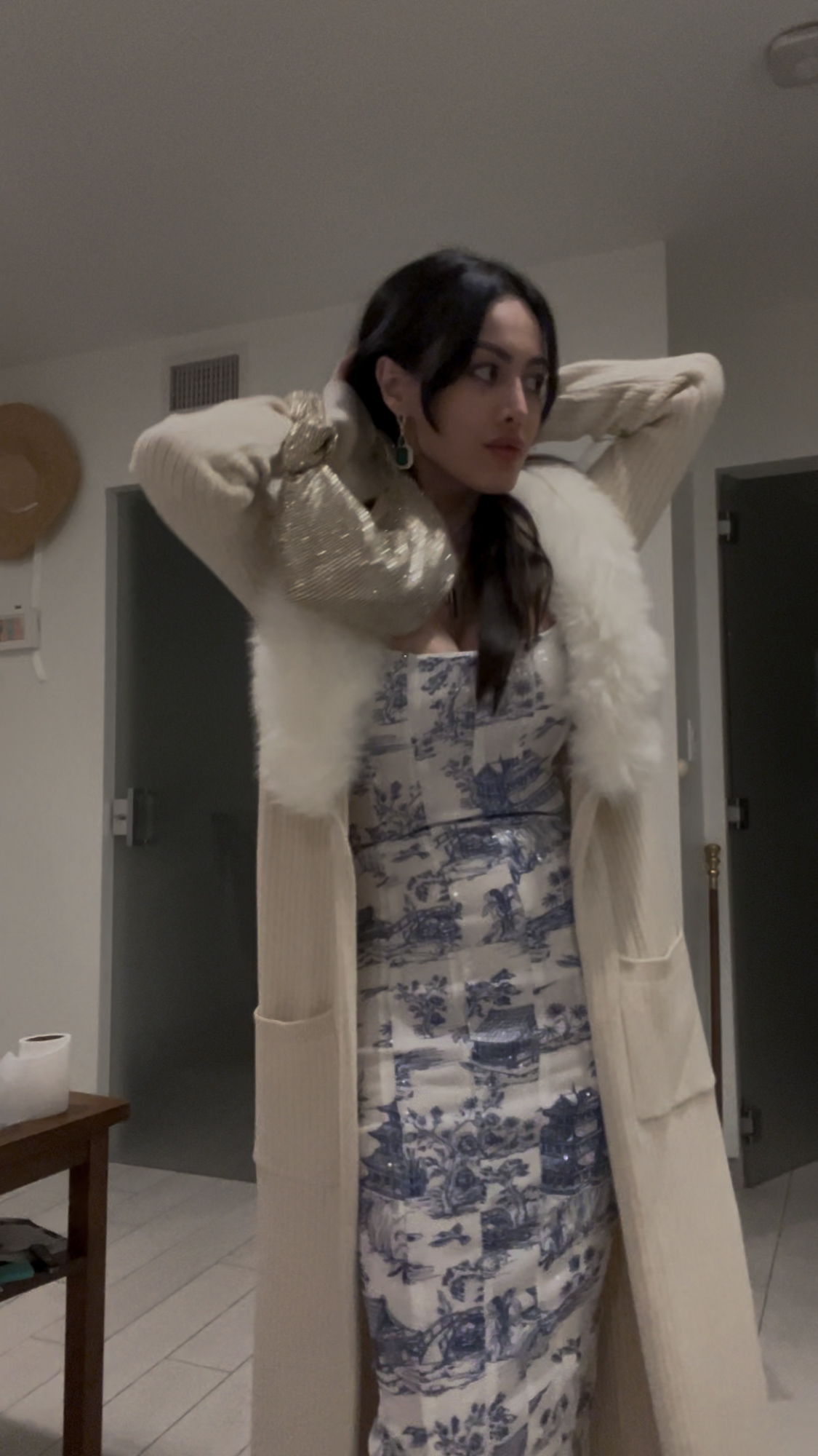 glow up guide, 14 day transformation, reinvent yourself, millennial women lifestyle, self improvement tips, morning routine, daily glamour, wardrobe curation, home organization, wellness routine, personal development, lifestyle makeover, confidence building, beauty routine, fashion tips, productivity hacks, self care routine, life reset, professional women, stress management, healthy habits, mindful living, elegant lifestyle, sophisticated self care