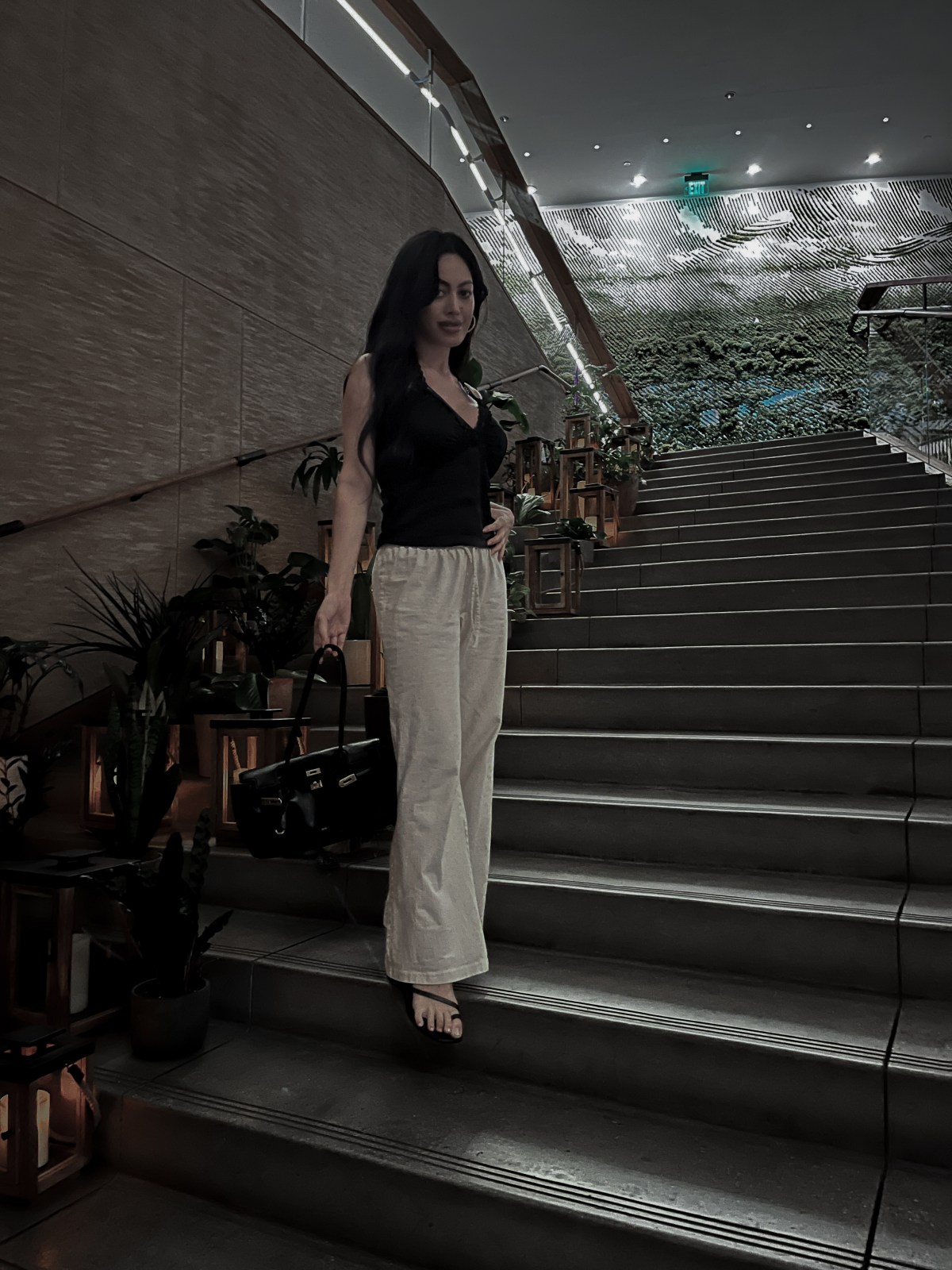 West Hollywood and Los Angeles luxury lifestyle vlog featuring a day in Beverly Hills, SilkSilky cami unboxing and review, Florence by Mills beauty haul, dining at Kazan Beverly Hills, Soho West Hollywood, Casa Madera, and 1 Hotel lounge, shared through LA socialite stories and high society influencer experiences.