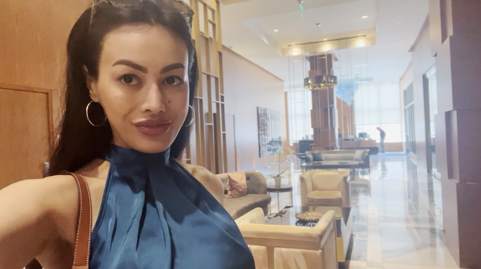 how to make friends as an adult, adult female friendships, keeping friends as a woman, feminine energy friendship tips, building strong female friendships, how to connect with women, nurturing friendships, making lasting friendships, feminine energy growth, adult social life tips, creating deep connections, maintaining adult friendships, female bonding guide, how to find friends as a woman, empowering female friendships, adult friendship advice, feminine self improvement, friendship growth guide