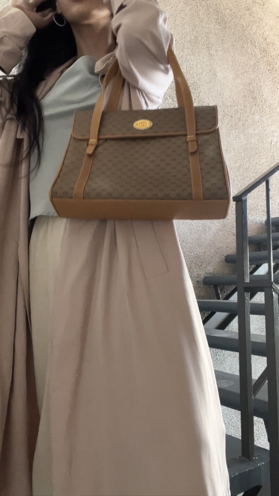 vintage Gucci bag, Gucci GG Supreme, 1970s Gucci, Aldo Gucci era, quiet luxury handbag, heritage Gucci, archival fashion, vintage designer bags, Gucci monogram canvas, top handle bag, investment handbags, sustainable luxury, collector handbags, Italian craftsmanship, timeless designer bags, pre-owned Gucci, luxury resale, vintage luxury bags, Gucci Supreme canvas, old money aesthetic, stealth wealth fashion, classic Gucci, retro designer handbags, vintage fashion investment