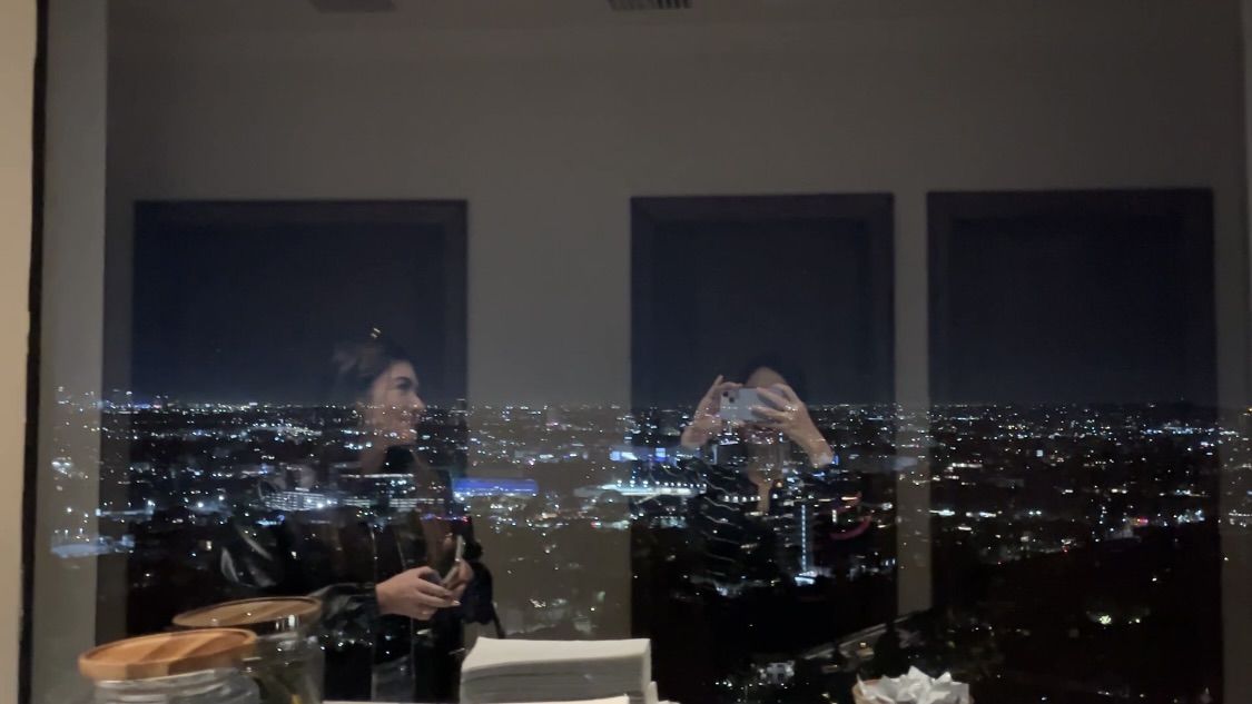 affordable things to do in Los Angeles, affordable Los Angeles eats, glamorous things to do in LA, chic Los Angeles food spots, budget friendly LA itinerary, aesthetic cafes Los Angeles, Arts District Los Angeles food, modern Korean food LA, Hojokban LA review, Knotted LA donuts, Soho House WeHo experience, luxury on a budget Los Angeles, LA food guide for women, stylish LA day itinerary, best affordable restaurants Los Angeles, LA lifestyle blog, elegant LA experiences, Los Angeles food crawl, girls day in Los Angeles, trendy LA cafes, budget luxury lifestyle LA