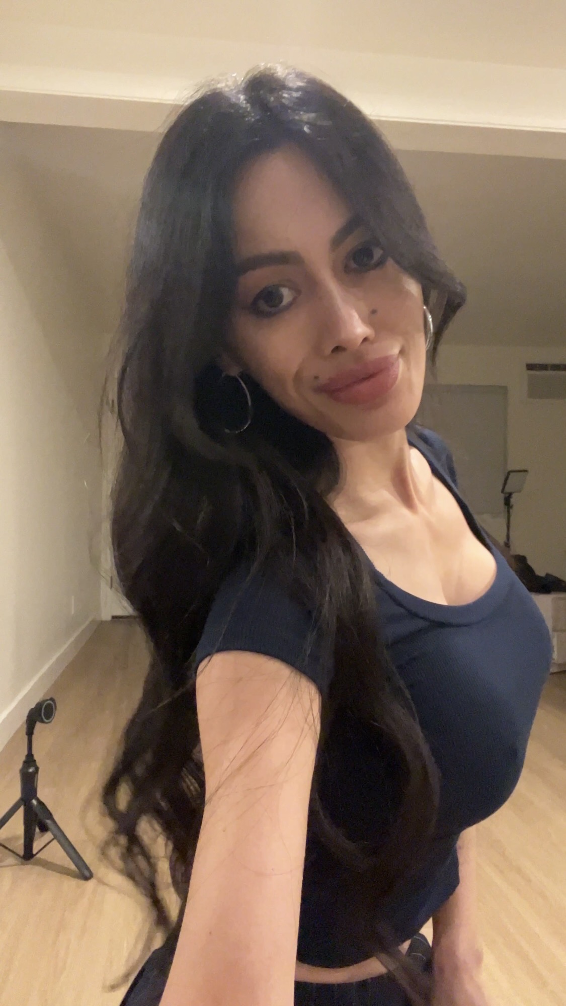 intentional living tips, how to live slowly and successfully, build your dream life, luxury lifestyle habits, mindful daily routines, productivity and time management, home organization for success, self-growth and personal development, It Girl lifestyle secrets, creating a life you love, slow living strategies, mindful success planning, daily habits for thriving, aesthetic home inspiration, high-achieving women lifestyle, balance work and personal life, long-term vision and goals, thriving without rushing